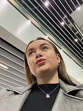 Maya_Willis from StripChat