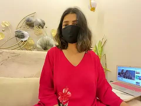 MaYaa__11 from StripChat