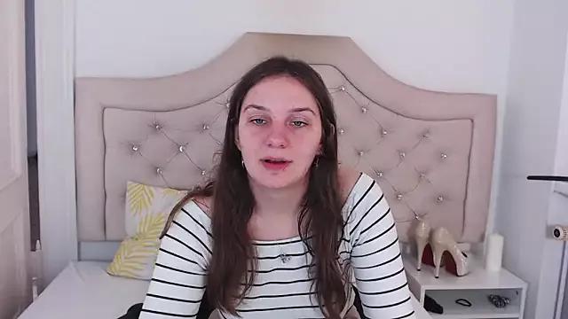 MayaFlirt from StripChat