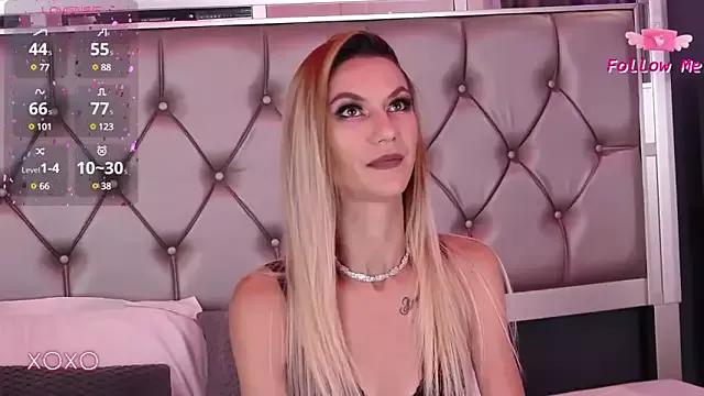 MayaHale from StripChat