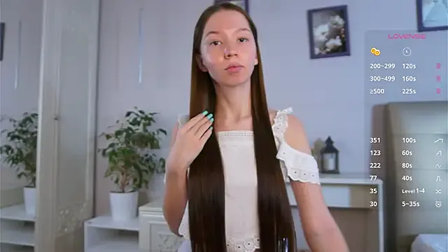 MayaHjelm on StripChat 