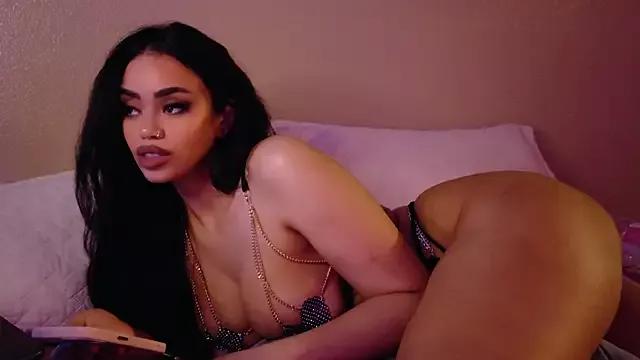 MayaIndica from StripChat