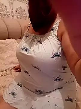 mayakhalyfaa from StripChat is Freechat