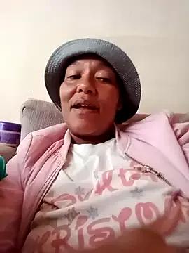 MayaMellow210 from StripChat