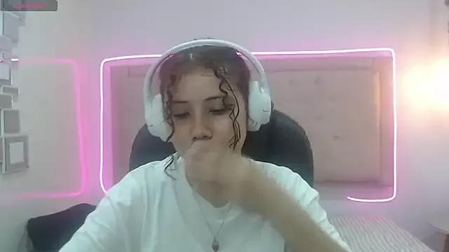 Try our streaming cams variety and talk on a personal level with our adorable girls streamers, showing off their bountiful shapes and dildos.