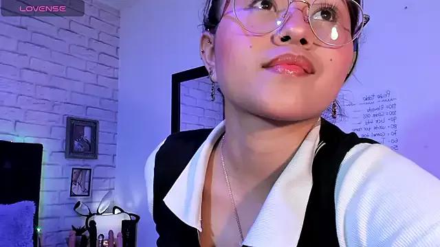 MAYASMITH__ from StripChat is Freechat
