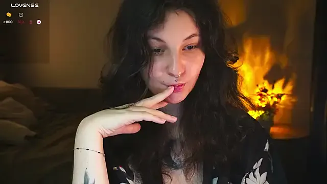 Maymary_ from StripChat