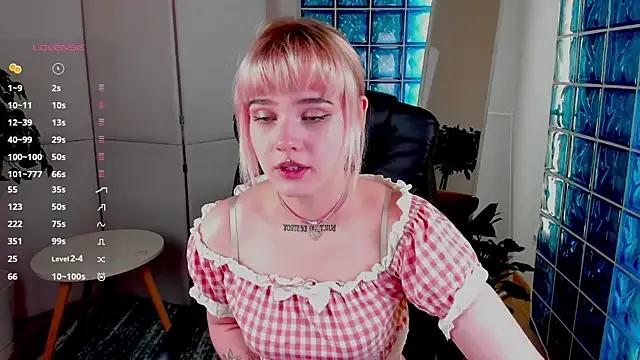 Try our streaming cams variety and talk on a personal level with our adorable girls streamers, showing off their bountiful shapes and dildos.