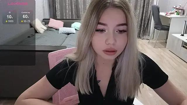 Mayyyyyyyymayyyyyy from StripChat