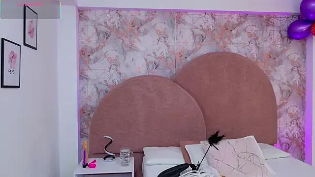 McKenzie_Star from StripChat is Freechat