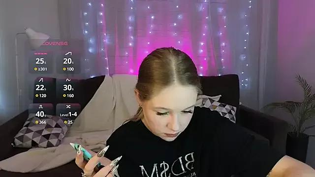Try our streaming cams variety and talk on a personal level with our adorable girls streamers, showing off their bountiful shapes and dildos.