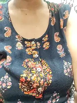 Meenu_bhabhi547 from StripChat