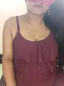 MEERAcle from StripChat