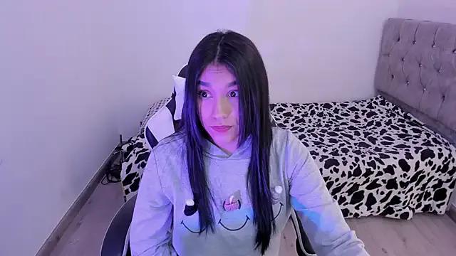 megaan_cb from StripChat is Freechat