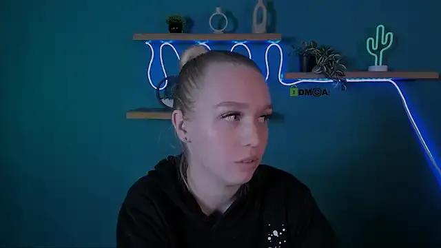 Try our streaming cams variety and talk on a personal level with our adorable girls streamers, showing off their bountiful shapes and dildos.