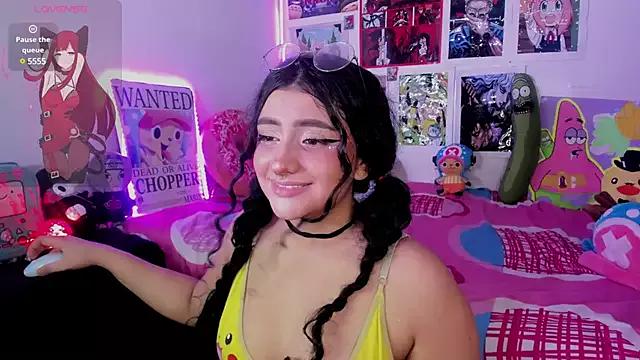 Try our streaming cams variety and talk on a personal level with our adorable girls streamers, showing off their bountiful shapes and dildos.