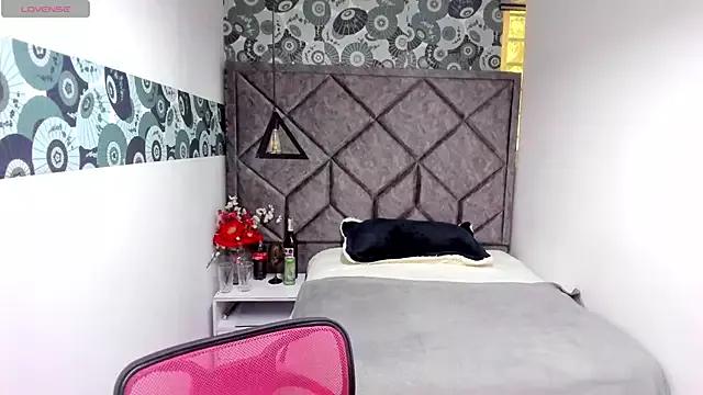 Megan_Milf__ from StripChat is Freechat