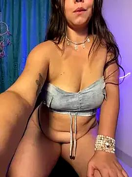 Megan_Roouse from StripChat is Freechat