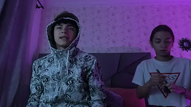 Try our streaming cams variety and talk on a personal level with our adorable girls streamers, showing off their bountiful shapes and dildos.