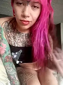 Try our streaming cams variety and talk on a personal level with our adorable girls streamers, showing off their bountiful shapes and dildos.