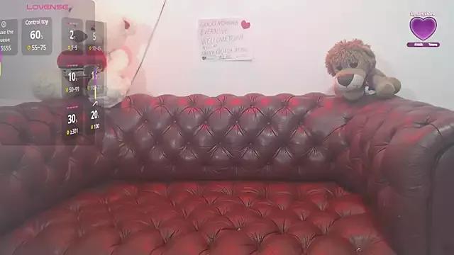 Try our streaming cams variety and talk on a personal level with our adorable girls streamers, showing off their bountiful shapes and dildos.