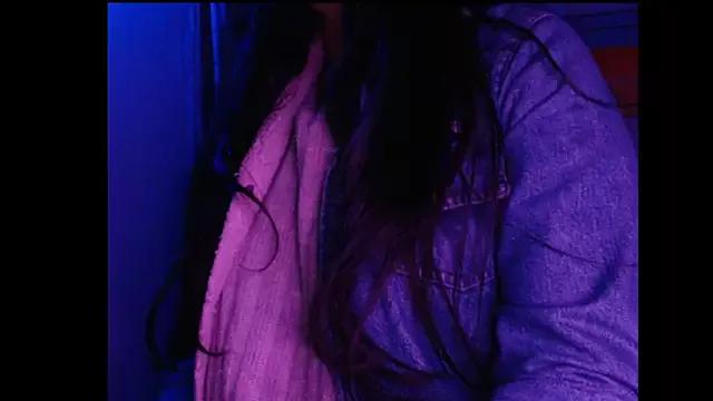 meganmiauu from StripChat is Freechat