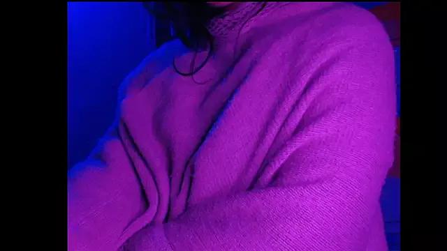 meganmiauu from StripChat is Freechat