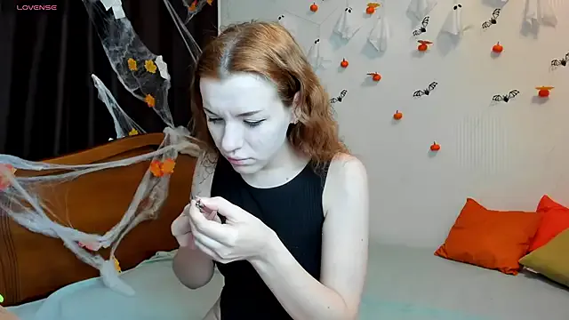 MeganNewCat from StripChat is Freechat