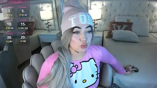 MeganStar__ from StripChat is Freechat