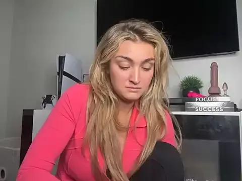 meggsworld from StripChat