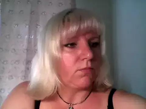 MeilomaWesa from StripChat is Freechat