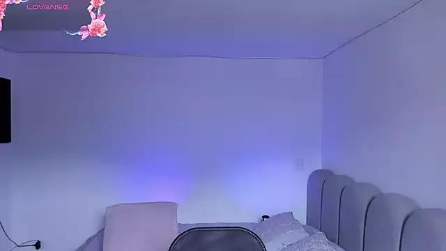 melanie_scot from StripChat is Freechat
