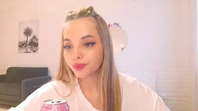 Try our streaming cams variety and talk on a personal level with our adorable girls streamers, showing off their bountiful shapes and dildos.