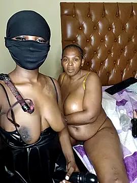 melaninfurr from StripChat is Freechat