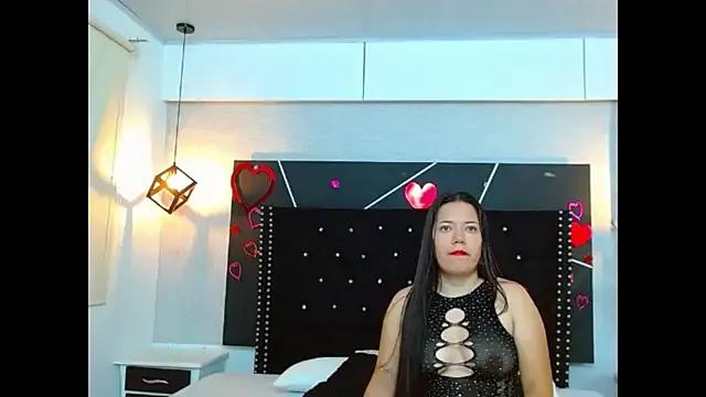 MelanyCruzz from StripChat is Freechat