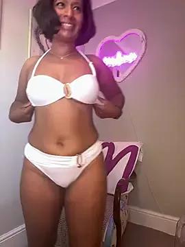 Melarose82 from StripChat is Freechat