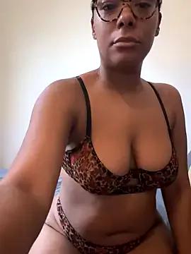 Melia_Rayne from StripChat is Freechat