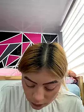 Melissa_coll from StripChat is Freechat