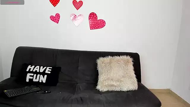 Try our streaming cams variety and talk on a personal level with our adorable girls streamers, showing off their bountiful shapes and dildos.