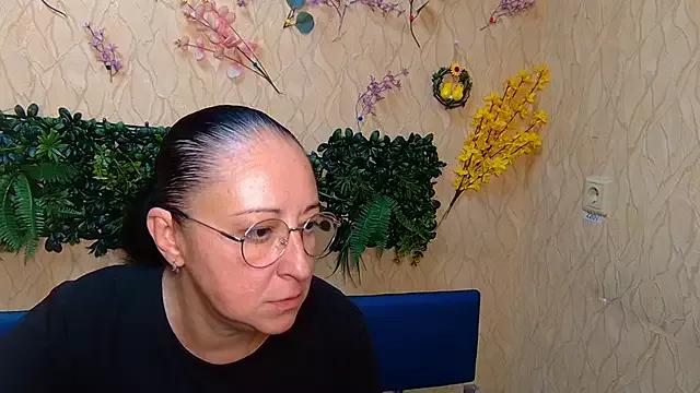 MelissaShell from StripChat is Freechat