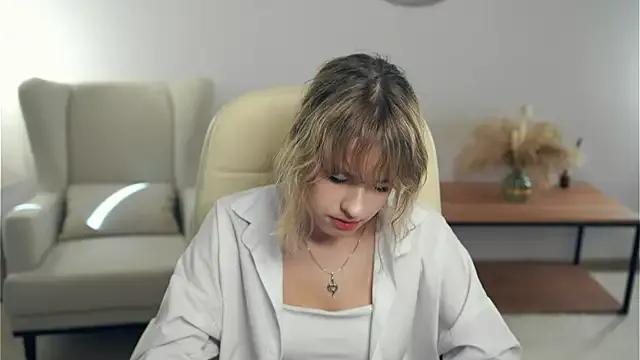Try our streaming cams variety and talk on a personal level with our adorable girls streamers, showing off their bountiful shapes and dildos.
