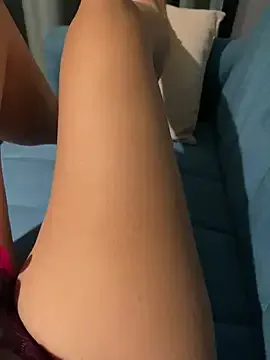 melisss2 from StripChat is Freechat