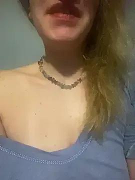 melisss2 from StripChat is Freechat