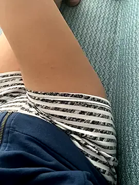 melisss2 from StripChat is Freechat