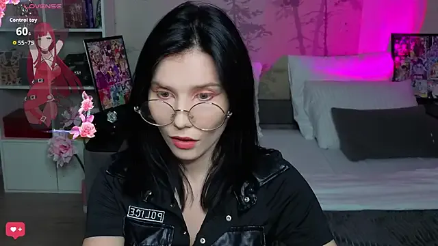 Mell_Hyees on StripChat 