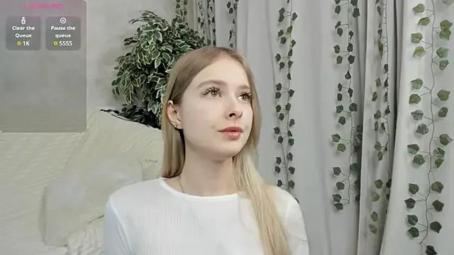 mell_milles from StripChat