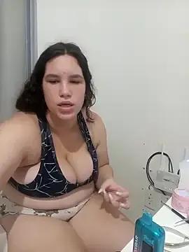 Mellhots2 from StripChat