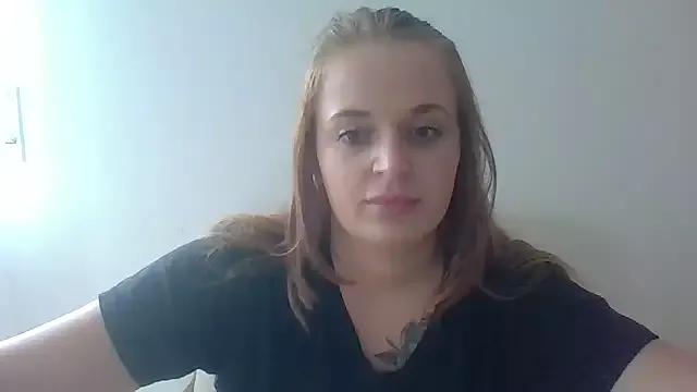 MellissaJoann from StripChat is Freechat