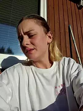 Melly4You from StripChat