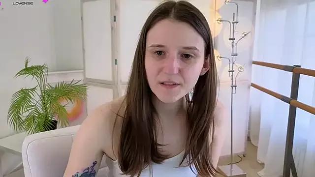Melly_Shally from StripChat